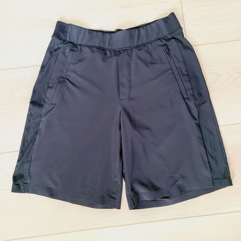 Athleta Brooklyn Bermuda‎ Shorts 4 Black Stretch Lightweight Zip Pockets Pull-On